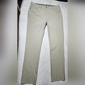 Greg Norman Men's Tan Golf Pants Khaki 5-pocket Tech Pant